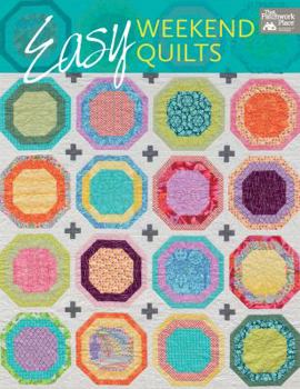 Paperback Easy Weekend Quilts Book
