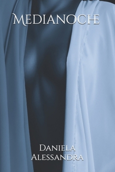 Paperback Medianoche [Spanish] Book