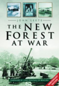 Paperback The New Forest At War Book