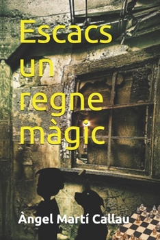 Paperback Escacs un regne màgic [Catalan] Book