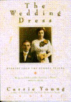 Paperback The Wedding Dress Book