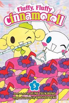 Paperback Fluffy, Fluffy Cinnamoroll, Vol. 5 Book