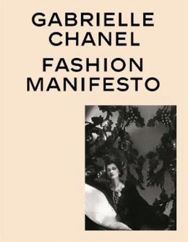 Hardcover Gabrielle Chanel: Fashion Manifesto Book