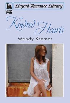 Paperback Kindred Hearts [Large Print] Book