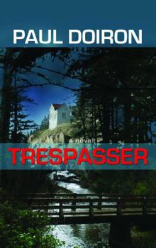 Hardcover Trespasser [Large Print] Book