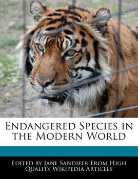 Paperback Endangered Species in the Modern World Book