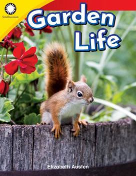 Paperback Garden Life Book