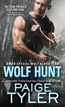 Mass Market Paperback Wolf Hunt Book