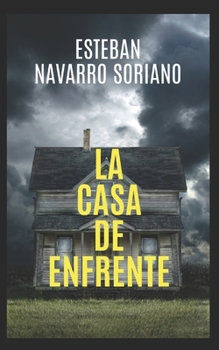 Paperback La Casa de Enfrente [Spanish] Book