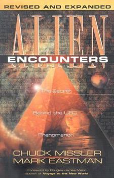 Paperback Alien Encounters: The Secret Behind the UFO Phenomenon Book