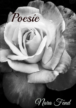 Paperback Le poesie di Nara [Italian] Book