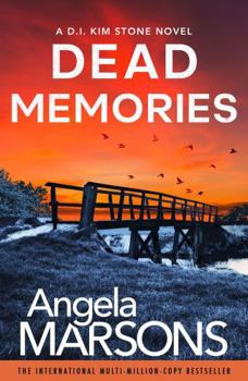 Paperback Dead Memories: An Addictive and Gripping Crime Thriller Book