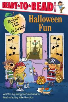 Paperback Halloween Fun: Ready-To-Read Level 1 Book