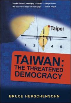 Hardcover Taiwan: The Threatened Democracy Book