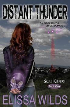 Paperback Distant Thunder: Skull Keepers series Book
