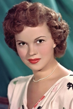 Paperback Shirley Temple notebook - achieve your goals, perfect 120 lined pages #1 Book