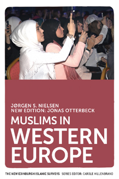Paperback Muslims in Western Europe Book
