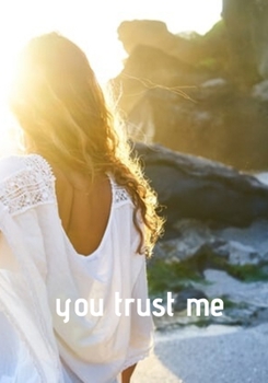 Paperback You trust me Book