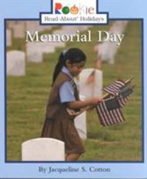 Paperback Memorial Day (Rookie Read-About Holidays: Previous Editions) Book