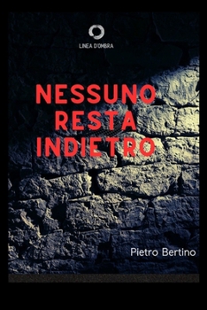Paperback Nessuno resta indietro [Italian] Book