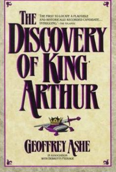 Paperback The Discovery of King Arthur Book