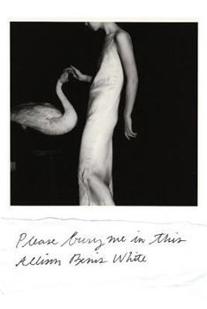 Paperback Please Bury Me in This Book