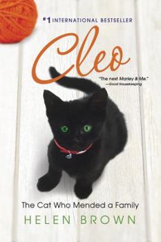 Paperback Cleo: The Cat Who Mended a Family Book
