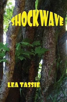 Paperback Shockwave (Green Blood Rising) Book