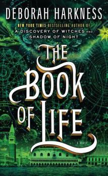Hardcover The Book Of Life (All Souls Trilogy) [Large Print] Book