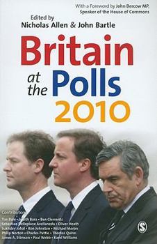 Paperback Britain at the Polls 2010 Book