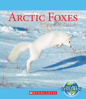 Paperback Arctic Foxes Book