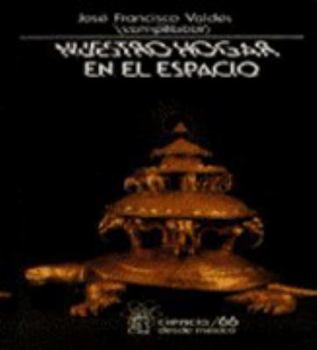 Paperback Nuestro Hogar En El Espacio [Spanish] Book