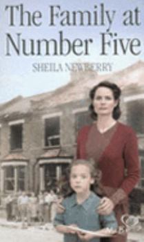 Paperback The Family at Number Five (Silhouette Shipping Cycle) Book