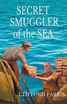 Paperback Secret Smuggler of the Sea Book