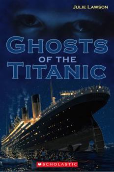 Paperback Ghosts of the Titanic Book