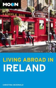 Paperback Moon Living Abroad in Ireland Book