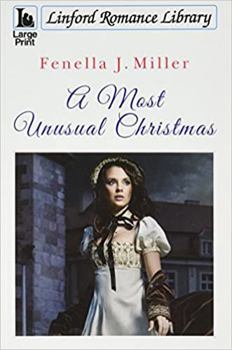 Paperback A Most Unusual Christmas [Large Print] Book