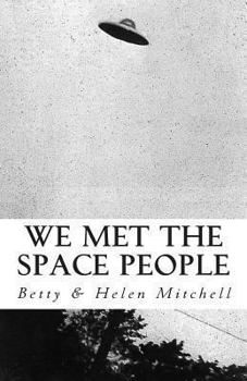 Paperback We Met the Space People Book