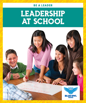 Paperback Leadership at School Book