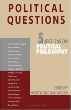 Paperback Political Questions: 5 Questions on Political Philosophy Book