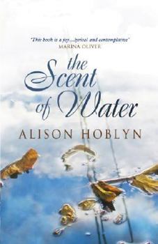 Hardcover The Scent of Water [Large Print] Book