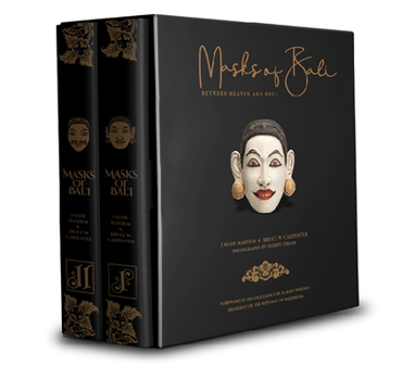 Hardcover Masks of Bali, Between Heaven and Hell: Living Mask Traditions and Masterpieces of Masks Book