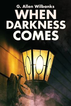 Paperback When Darkness Comes Book