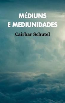 Paperback M?diuns E Mediunidades [Portuguese] Book