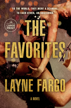 Paperback The Favorites [Large Print] Book