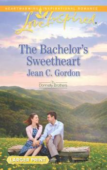 Mass Market Paperback The Bachelor's Sweetheart [Large Print] Book
