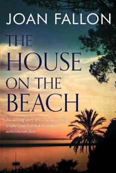 Paperback The House on the Beach Book