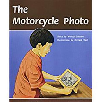 Paperback The Motorcycle Photo: Individual Student Edition Gold (Levels 21-22) Book