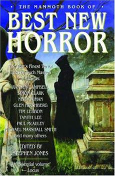 Paperback The Mammoth Book of Best New Horror, Volume 15 Book