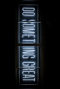 Do Something Great: 2020 Weekly Calendar With Goal Setting Section and Habit Tracking Pages, 6"x9"